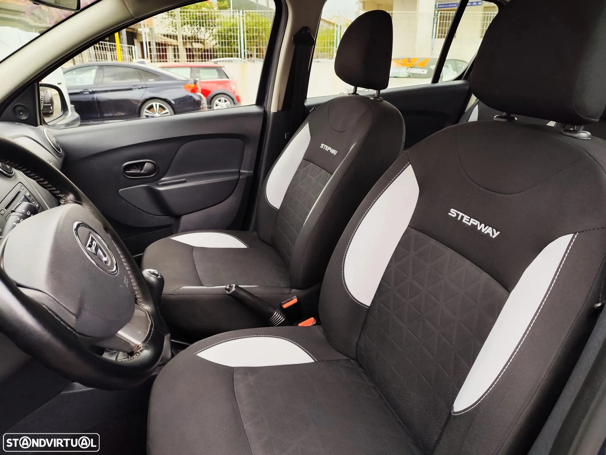Dacia Sandero 1.5 dCi Stepway - 9