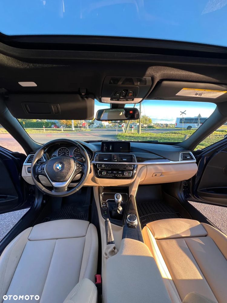 BMW Seria 3 330i - 16