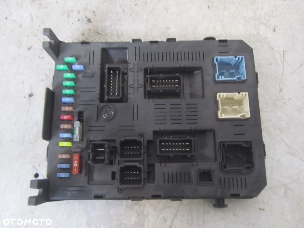 Citroen -Peugeot 1.6 HDI moduł BSI 9680105680 - 1