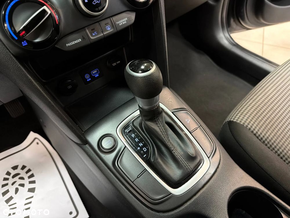 Hyundai Kona - 24