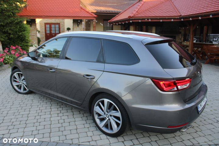 Seat Leon 2.0 TDI DPF Ecomotive FR - 4