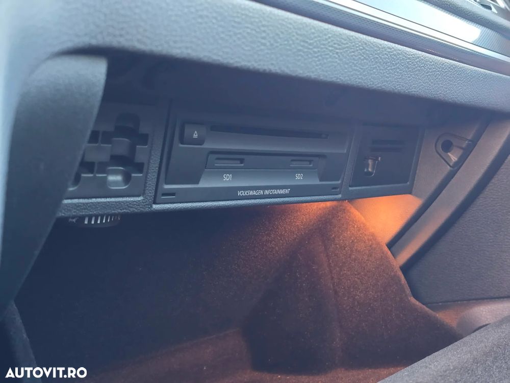 Volkswagen Golf - 23