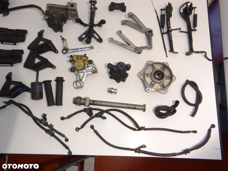 CB 929 954 SC50 SC4 Części zacisk hamulca tył, set + podnóżek , stopka boczna, przewody wody przewody hamulca przód - 3
