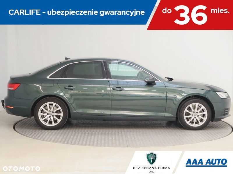 Audi A4 Limousine - 8
