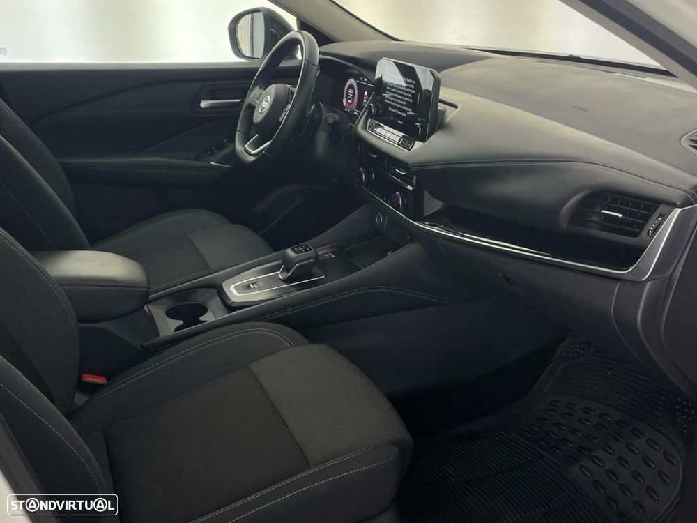Nissan Qashqai 1.3 DIG-T N-Connecta Xtronic - 21