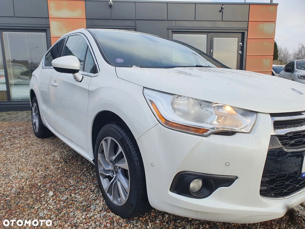 Citroën DS4 PureTech 130 Stop&Start SoChic - 2