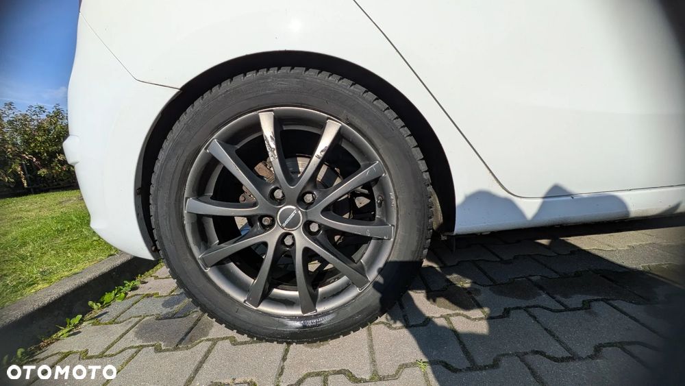 Hyundai i30 1.4 Classic + - 21