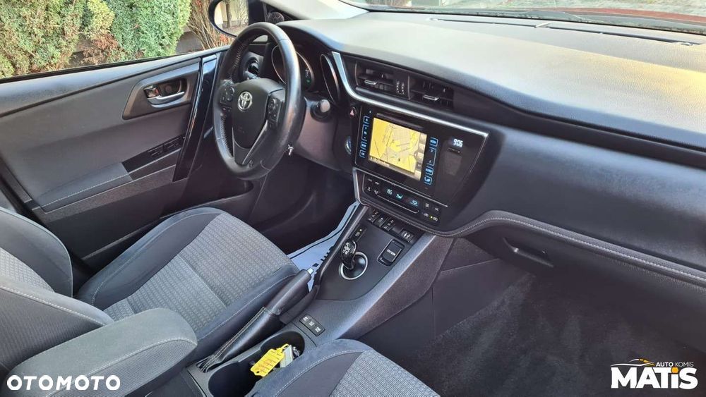 Toyota Auris - 8