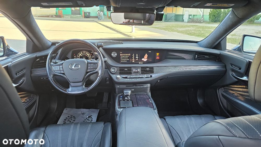 Lexus LS 500 Prestige AWD - 10