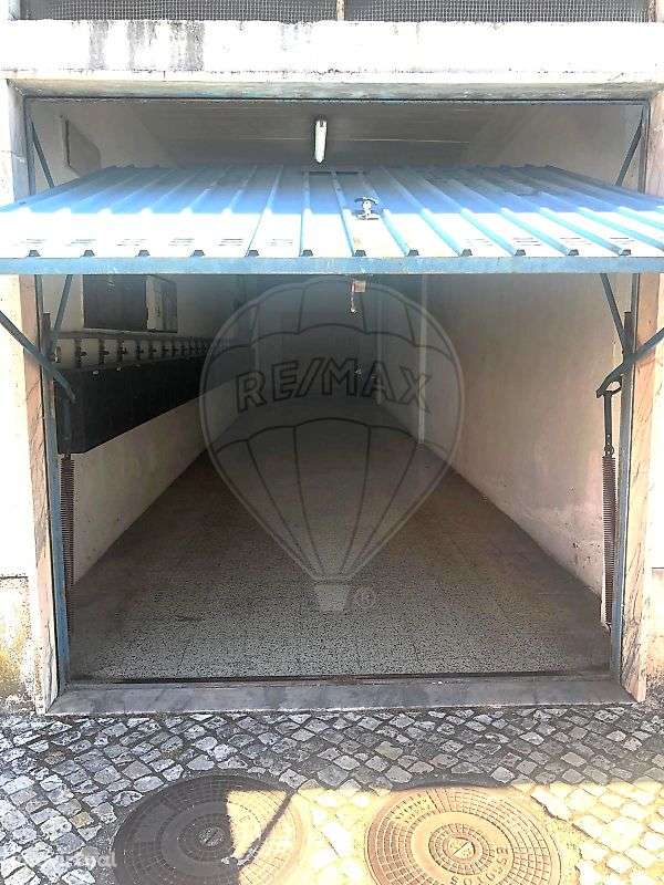 Garagem  para arrendamento - Grande imagem: 2/4