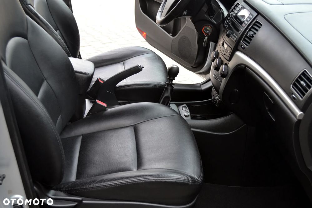 SsangYong/KGM Korando 2.0 E-XDi DPF 2WD Sapphire - 24