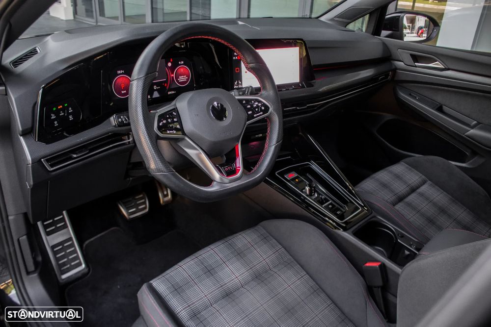 VW Golf 2.0 TSI OPF DSG GTI - 26