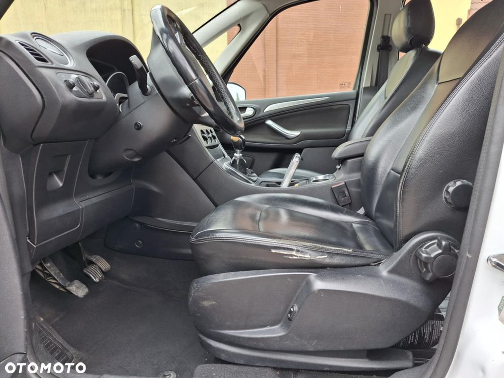 Ford Galaxy 1.6 TDCi DPF Start-Stop Trend - 13