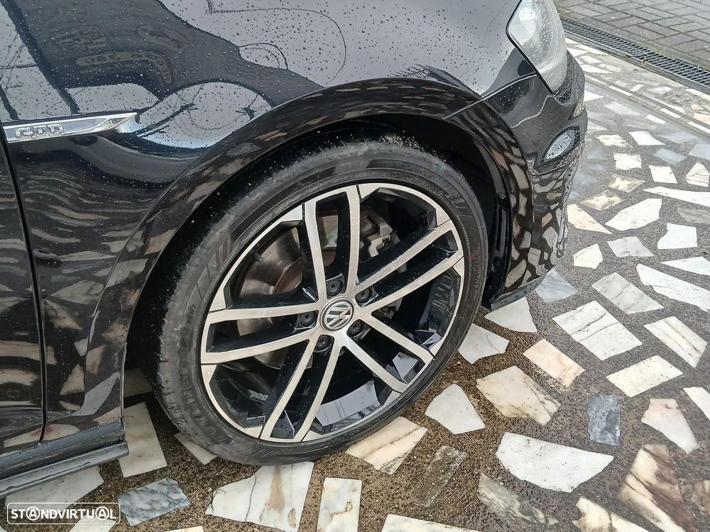 VW Golf 2.0 TDi GTD DSG - 12
