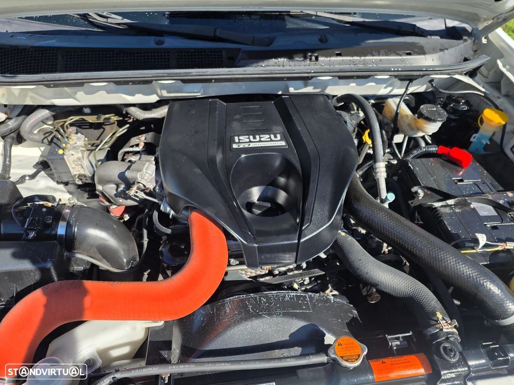 Isuzu D-Max - 4