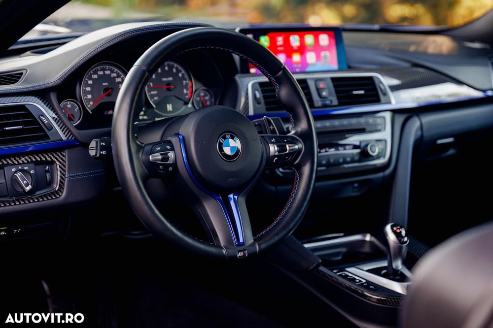 BMW M4 Coupe DKG - 13