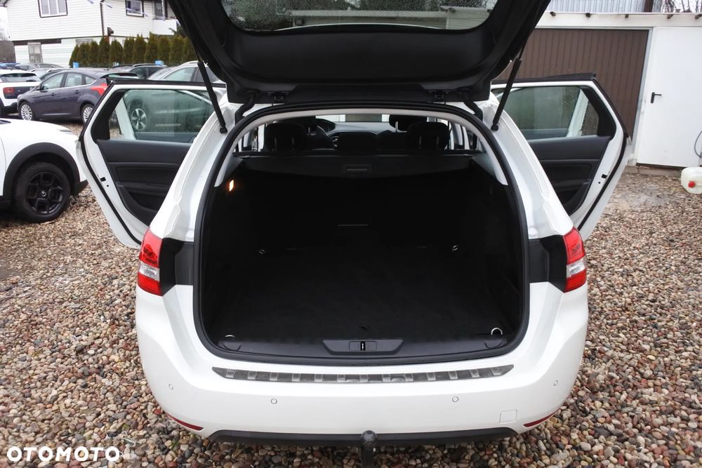 Peugeot 308 PureTech 130 GPF EAT8 Stop & Start Allure - 11