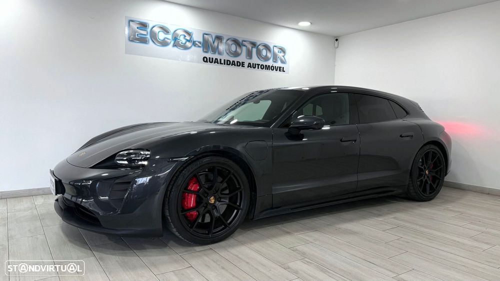 Porsche Taycan Sport Turismo GTS - 8
