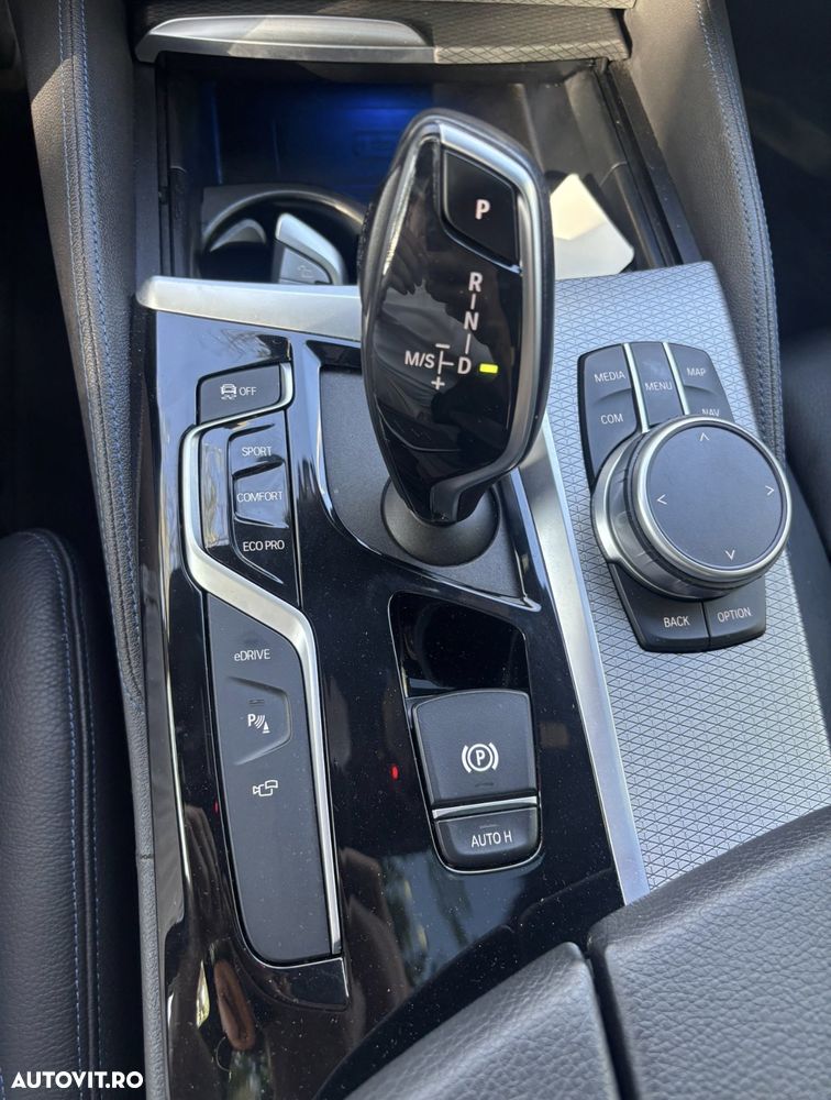 BMW 5 Series 2020 — imagine 12