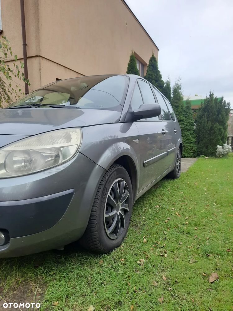 Renault Grand Scenic - 2