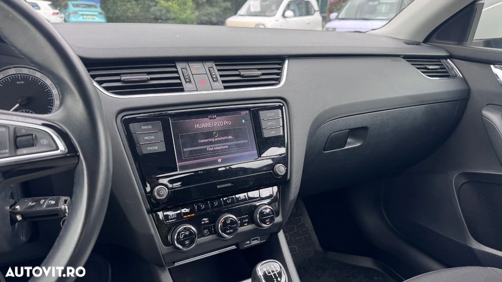Skoda Octavia 1.6 TDI Ambition - 12