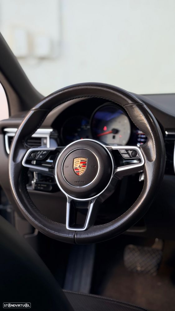 Porsche Macan S - 15