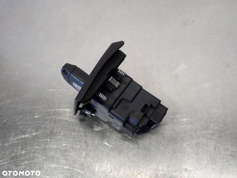 STACYJKA BMW E91  6954719-10 - 5