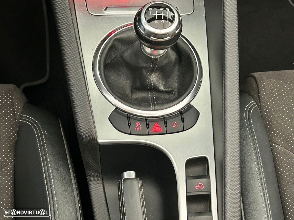 Audi TT Roadster 2.0 TFSi S-line - 23