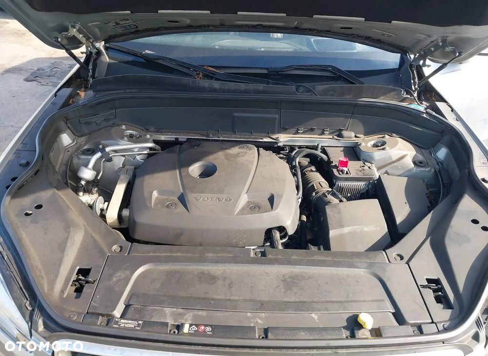 Volvo XC 90 T6 AWD Geartronic RDesign - 13
