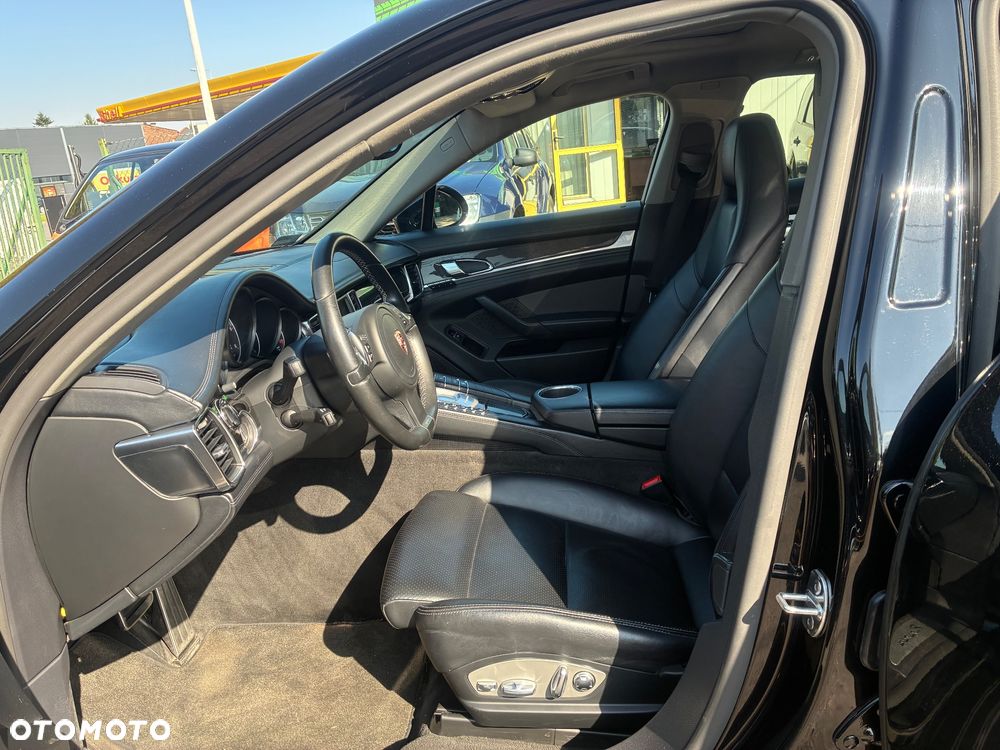 Porsche Panamera Diesel - 11