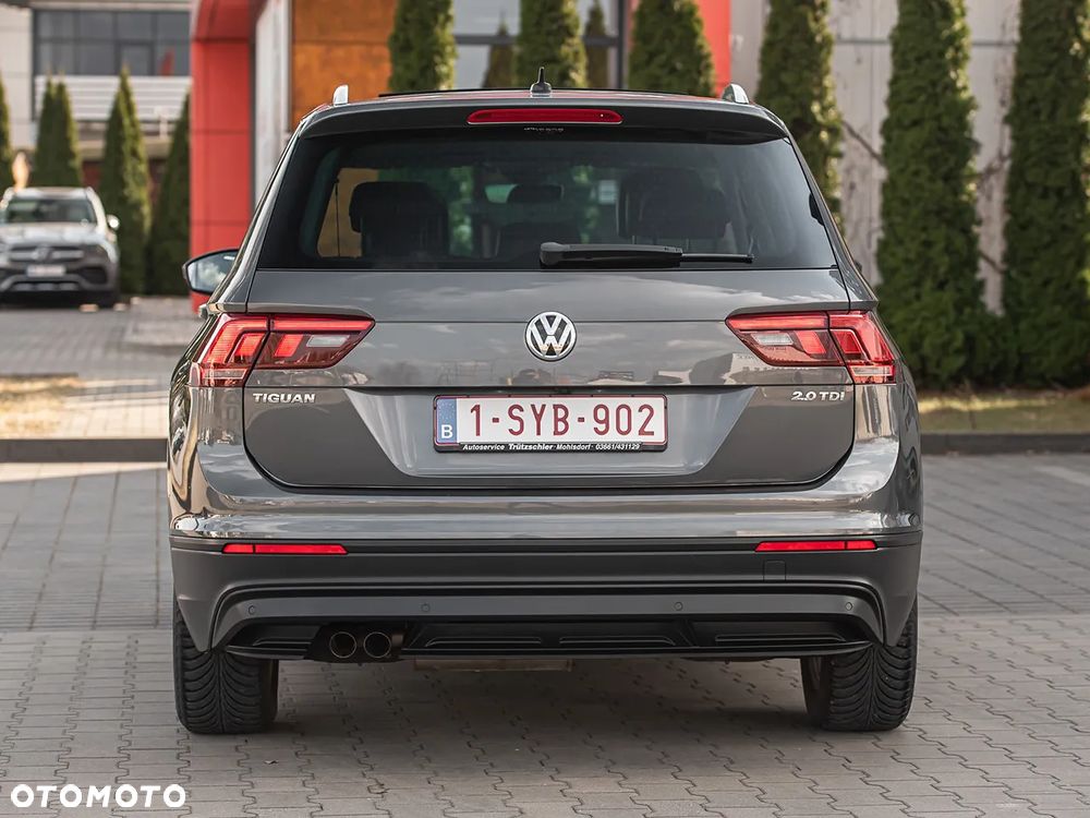 Volkswagen Tiguan - 11