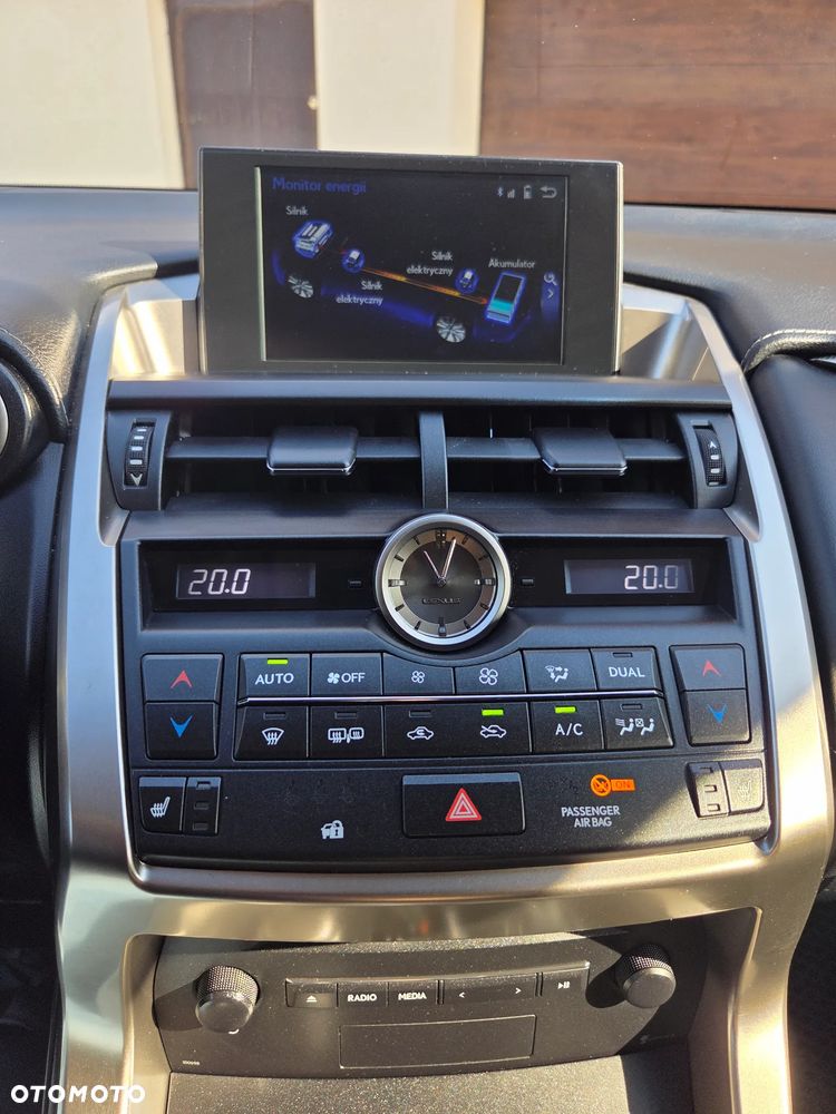 Lexus NX 300h Elite AWD - 15