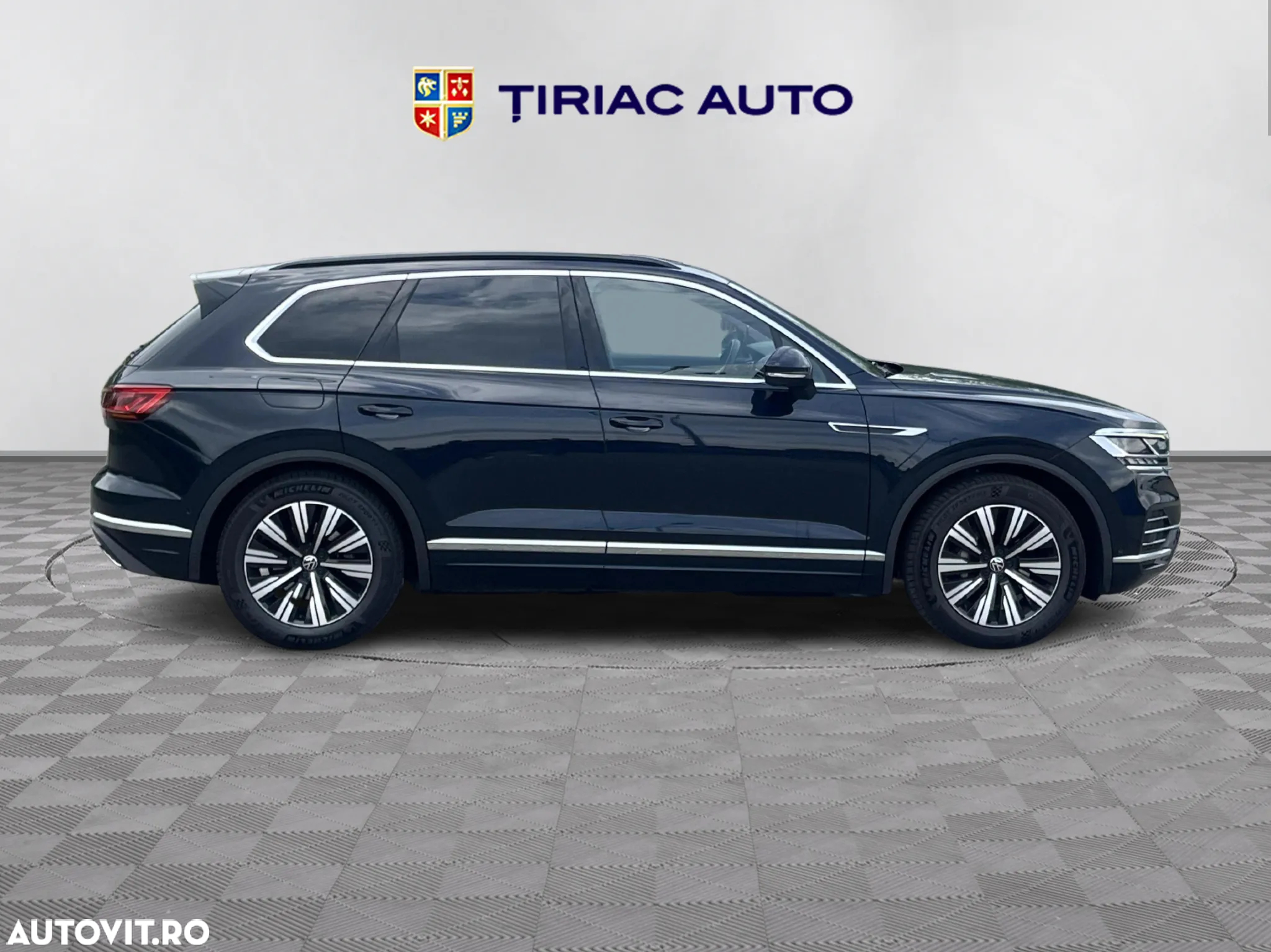 Volkswagen Touareg - 8
