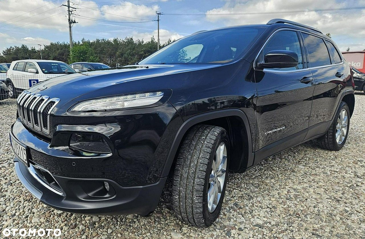 Jeep Cherokee - 3
