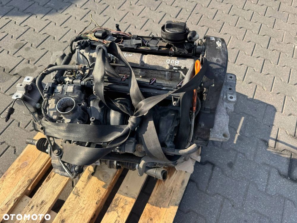 SILNIK KOMPLETNY 1.4 16V BUD 80 KM VW GOLF V 2007 - 1
