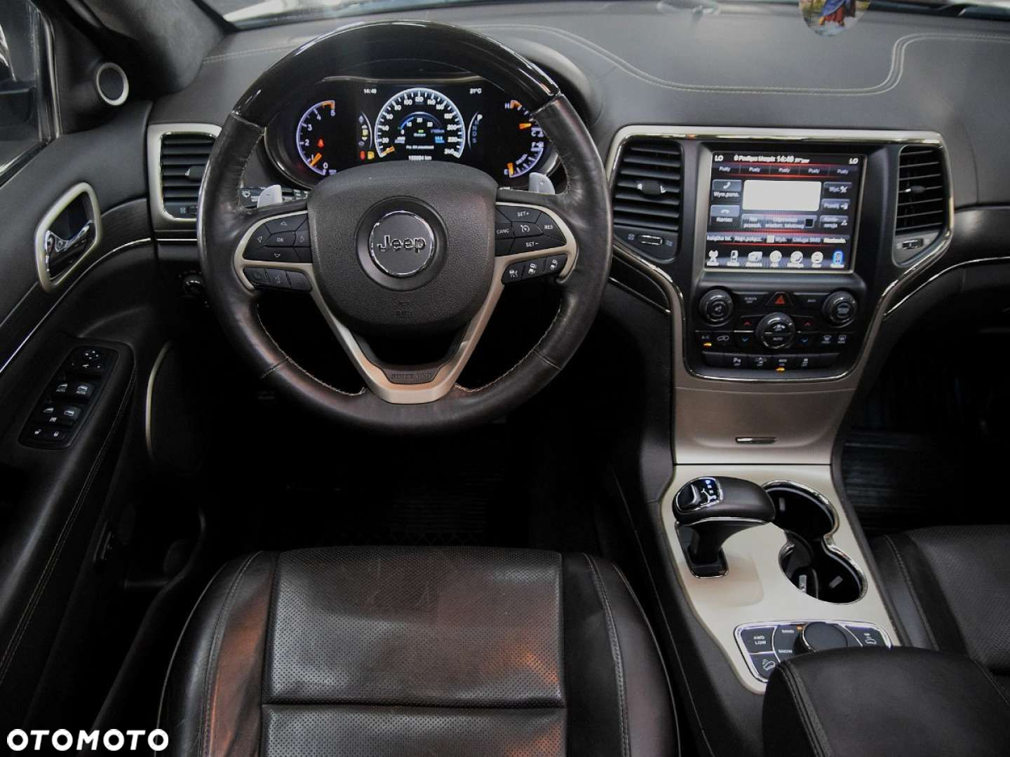 Jeep Grand Cherokee - 17
