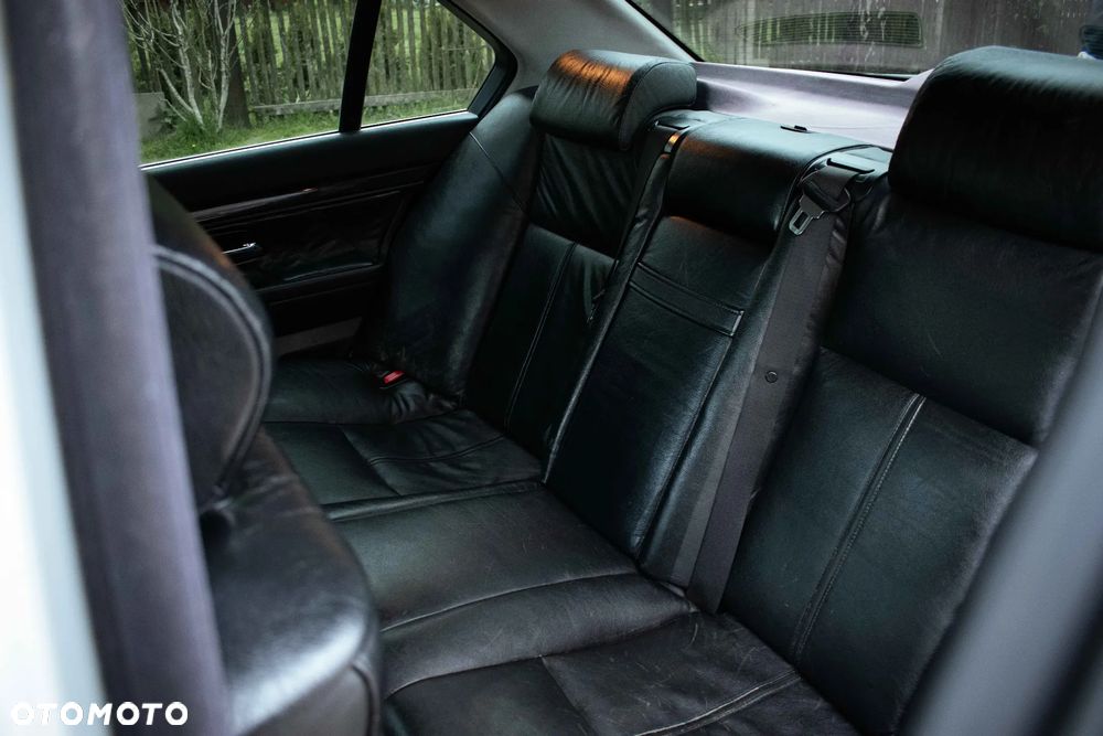 BMW Seria 7 - 20