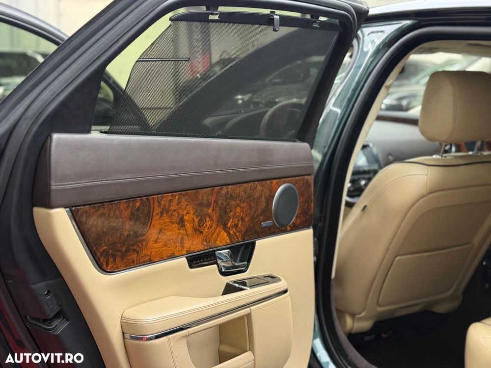 Jaguar XJ 3.0 V6 Kompressor AWD Langversion Premium Luxury - 8