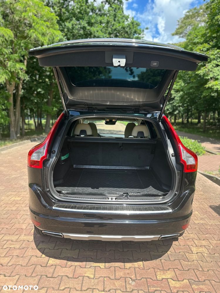 Volvo XC 60 D4 AWD Momentum - 26