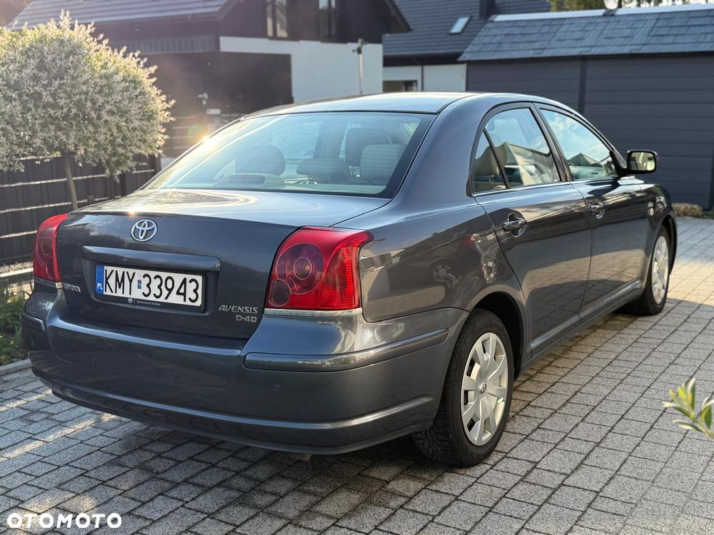 Toyota Avensis 2.2 D-4D Prestige - 3