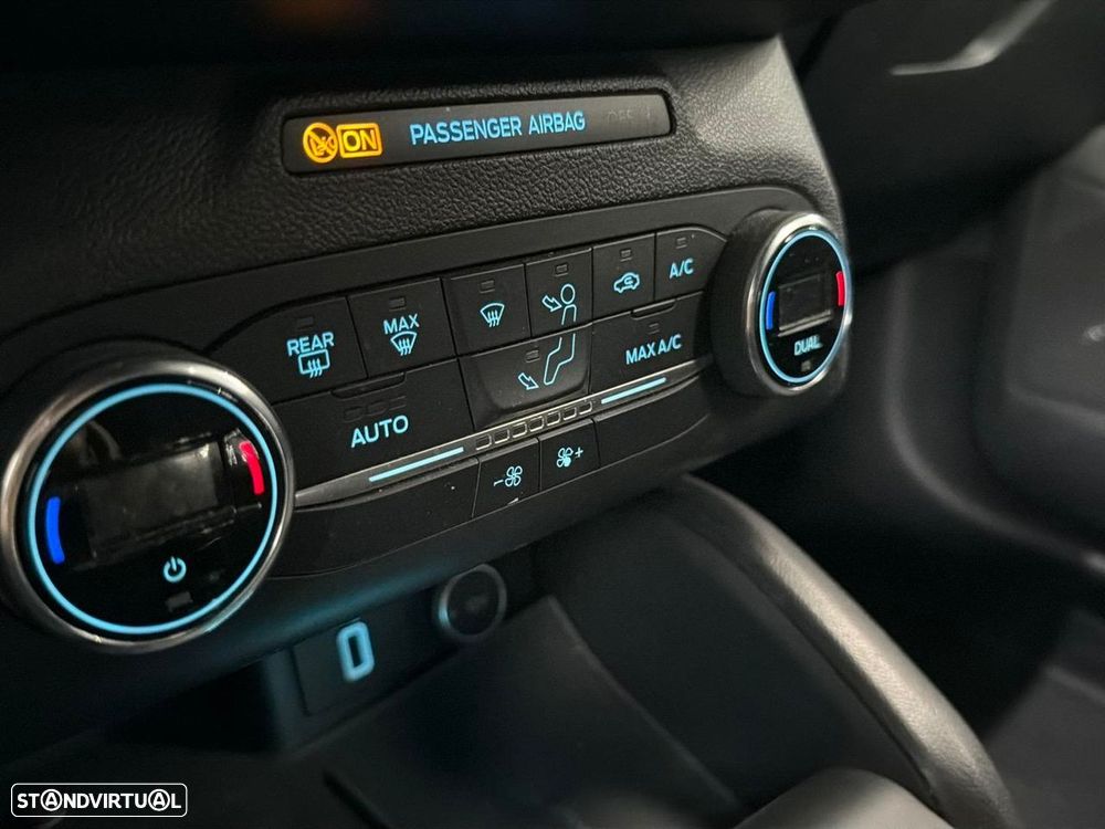 Ford Focus SW 1.0 EcoBoost ST-Line - 15