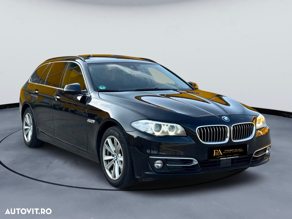 BMW Seria 5 525d Touring Aut. Luxury Line