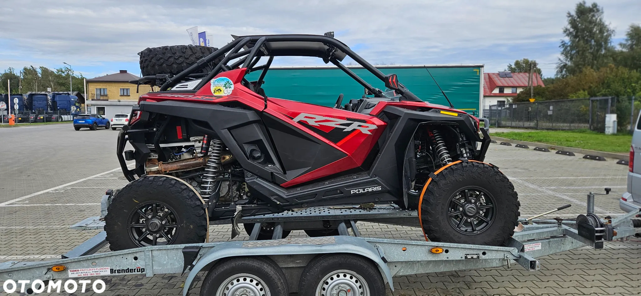 Polaris RZR - 12