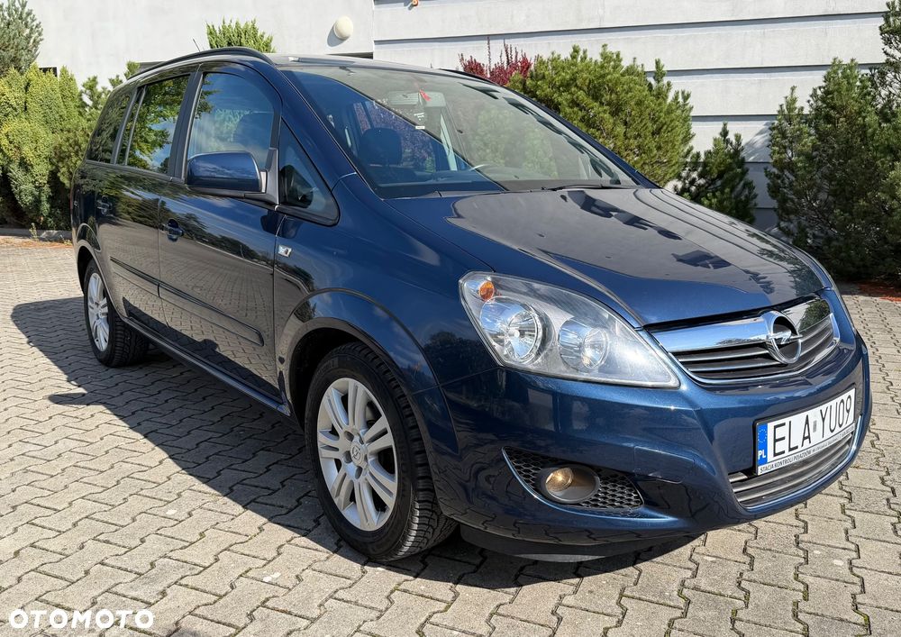 Opel Zafira - 2