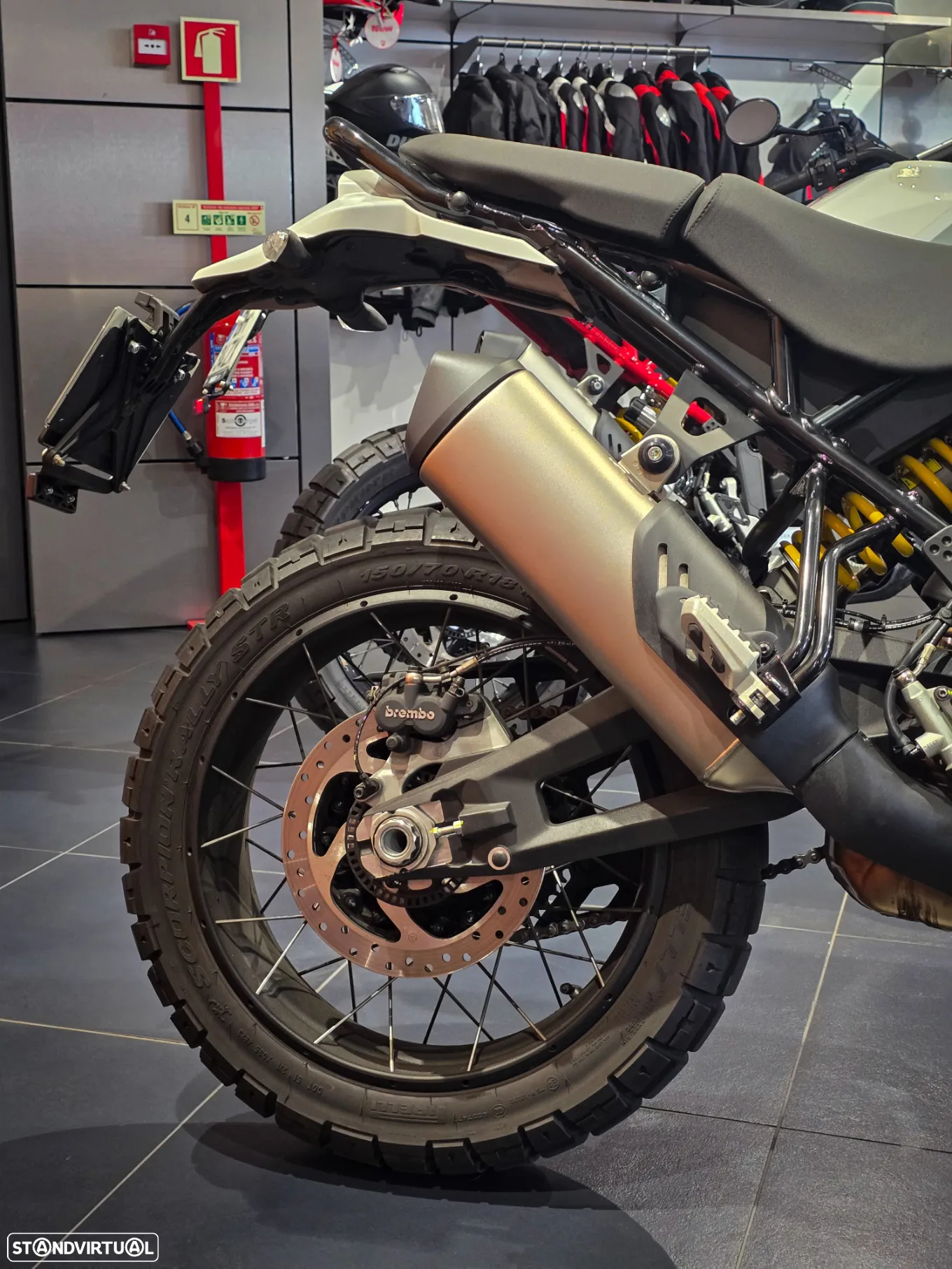 Ducati DesertX - 8