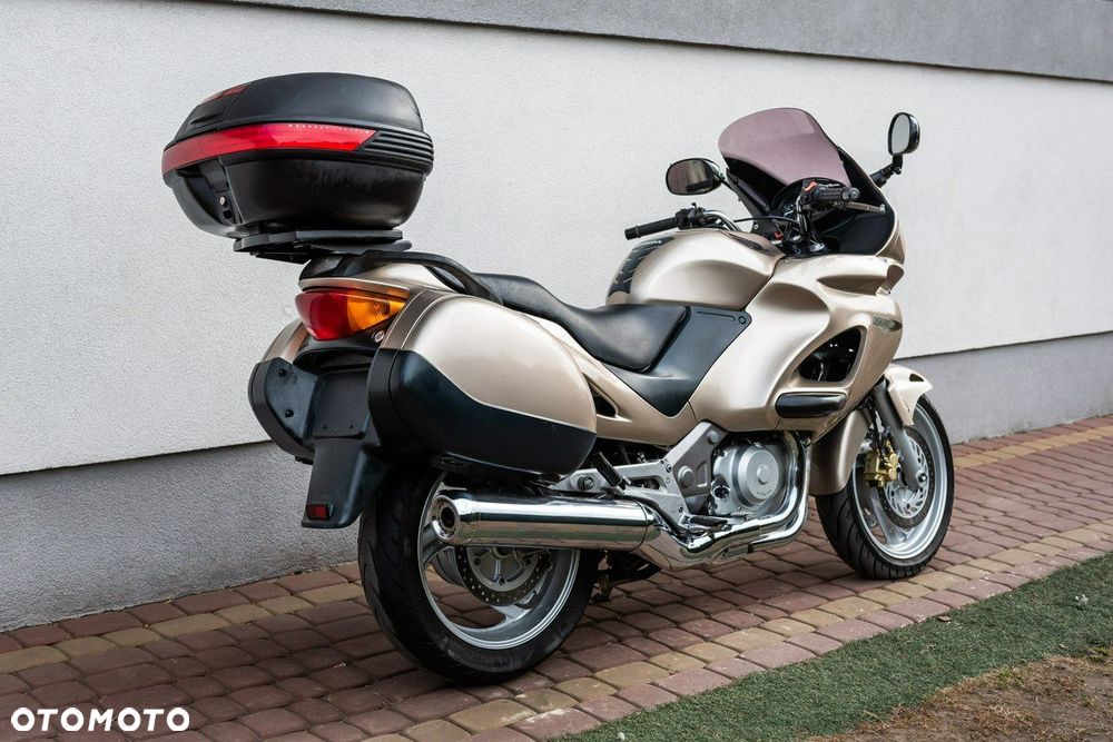 Honda NTV - 4
