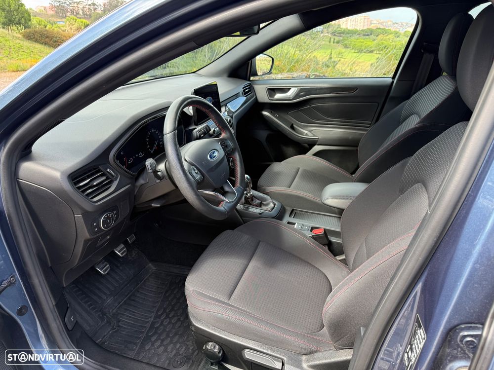 Ford Focus SW 1.0 EcoBoost ST-Line - 9