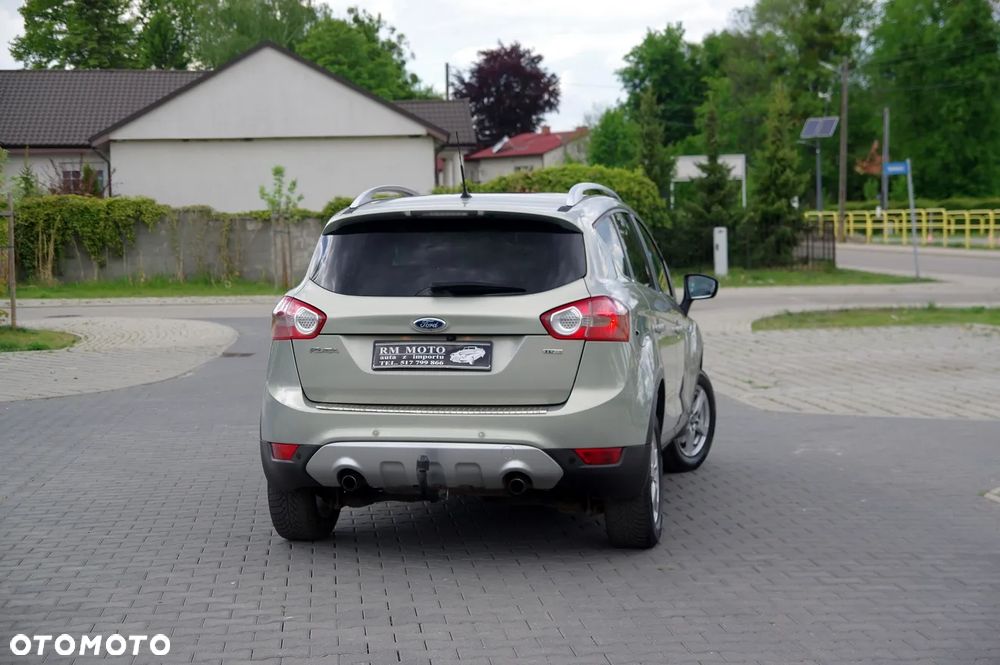 Ford Kuga 2.0 TDCi 2x4 Titanium - 14