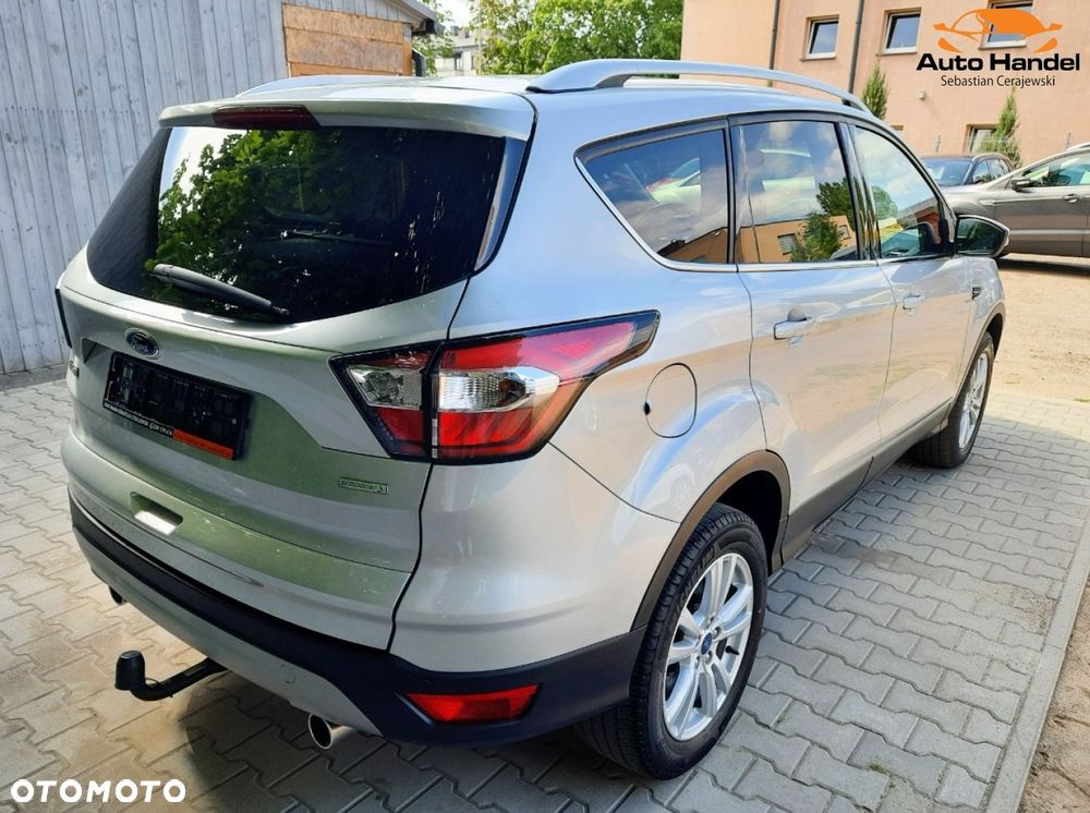 Ford Kuga 1.5 EcoBoost 2x4 Titanium - 13
