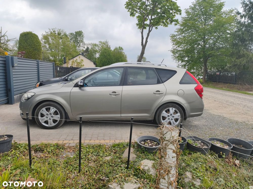 Kia Ceed 1.6 Crdi Comfort - 2